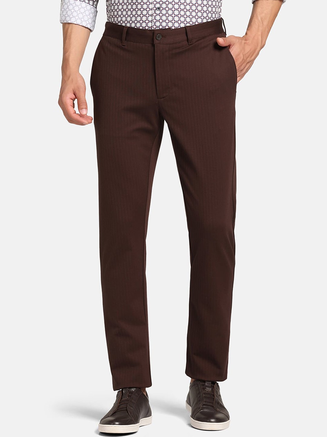 

Blackberrys Men Slim Fit Mid-Rise Flat-Front Trousers, Brown