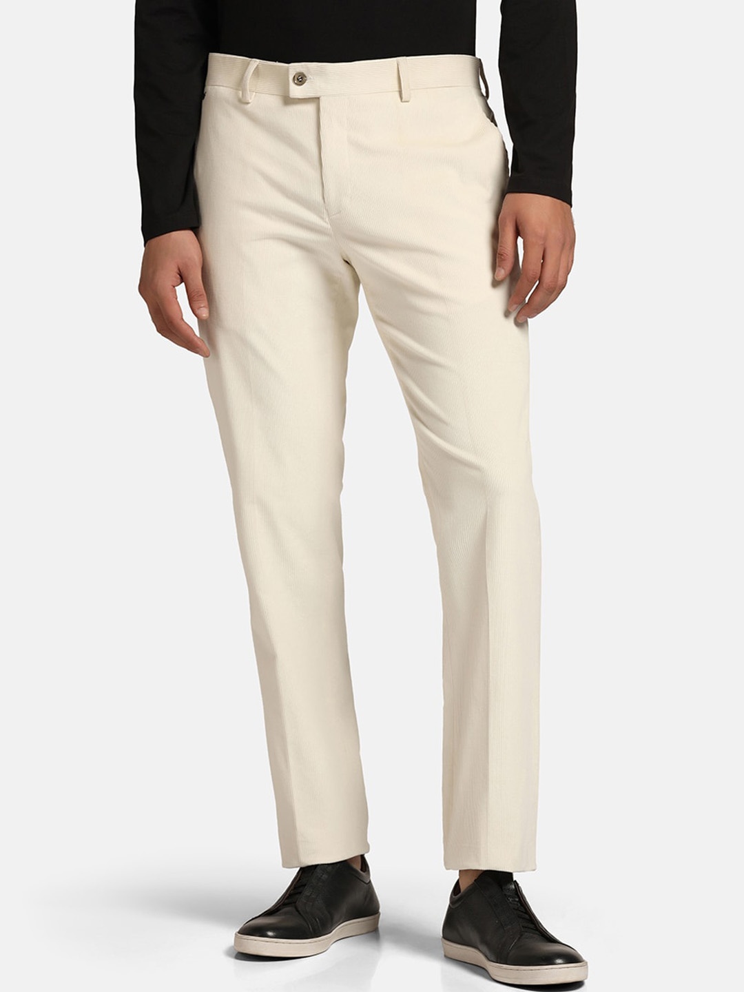 

Blackberrys Men Slim Fit Chinos Trousers, Beige