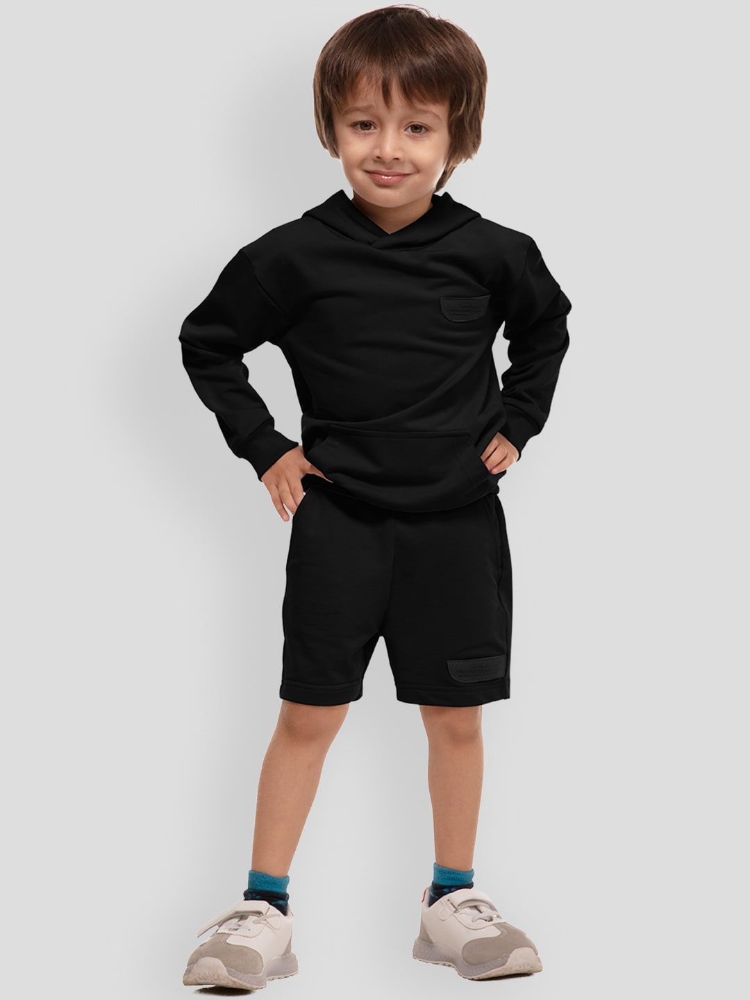 

PANGOLIN Boys Mid-Rise Shorts, Black