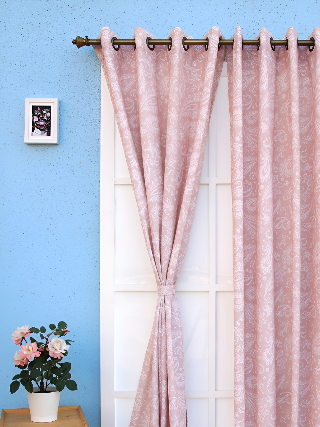 

Ariana Peach & White Ethnic Motifs Window Curtain