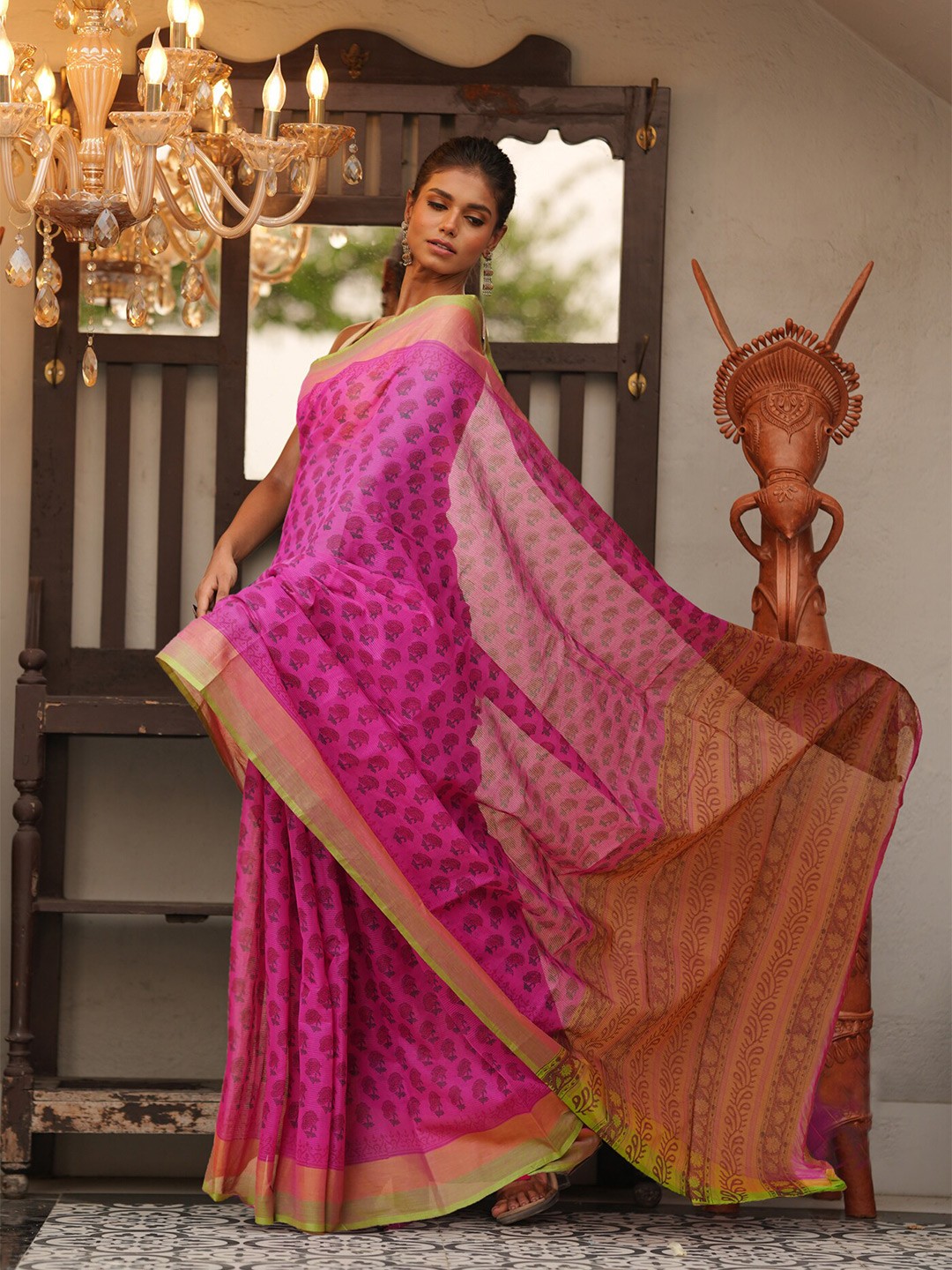 

Unnati Silks Ethnic Motifs Pure Cotton Handloom Mangalagiri Saree, Pink