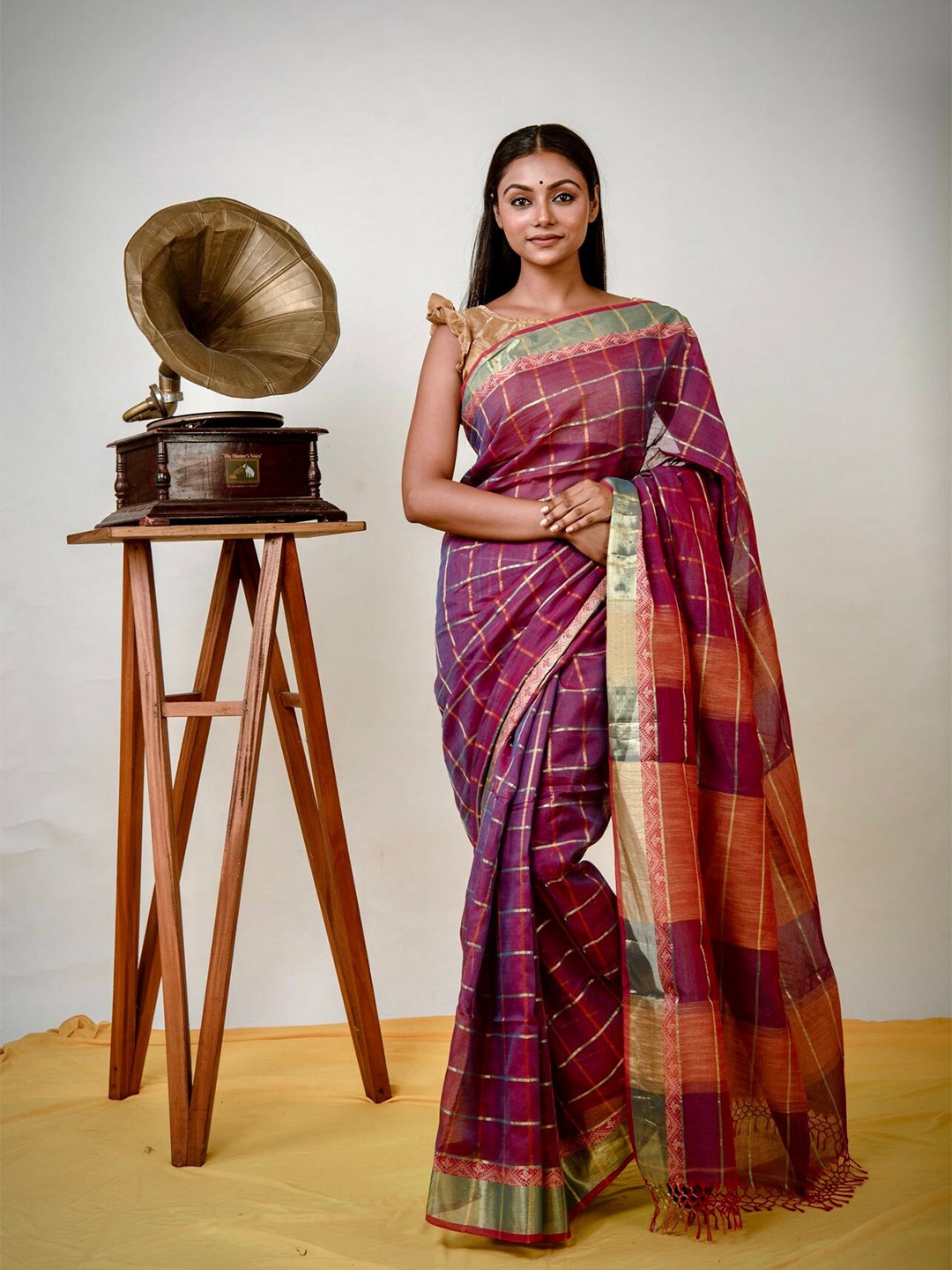

HUTS AND LOOMS Checked Zari Pure Cotton Saree, Purple