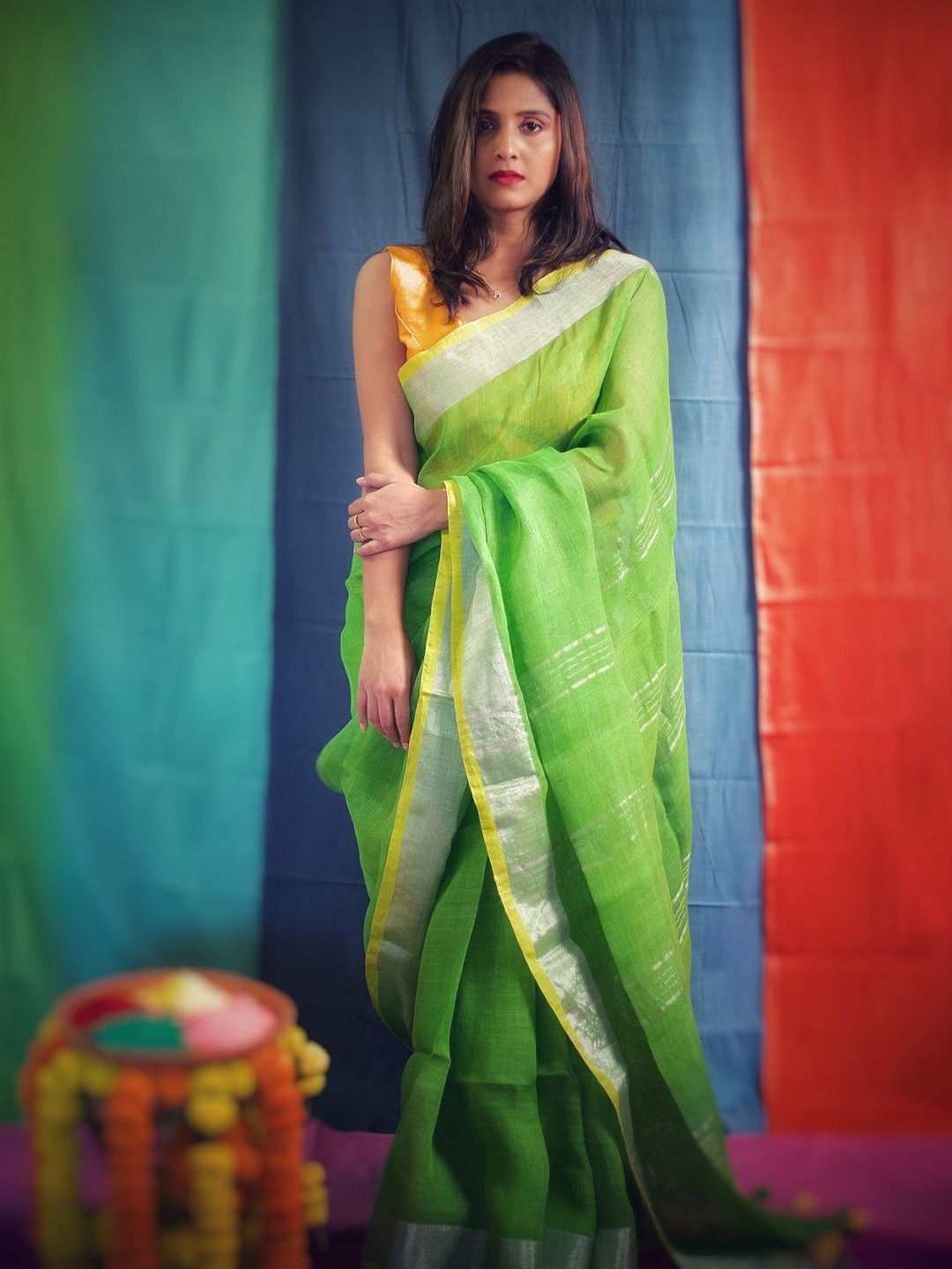 

HUTS AND LOOMS Ethnic Solid Pure Linen Saree, Green