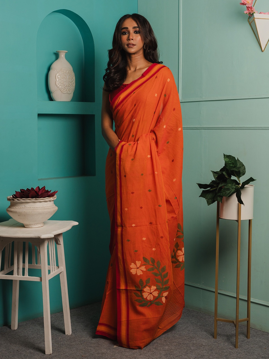 

HUTS AND LOOMS Floral Woven Design Zari Pure Cotton Saree, Orange