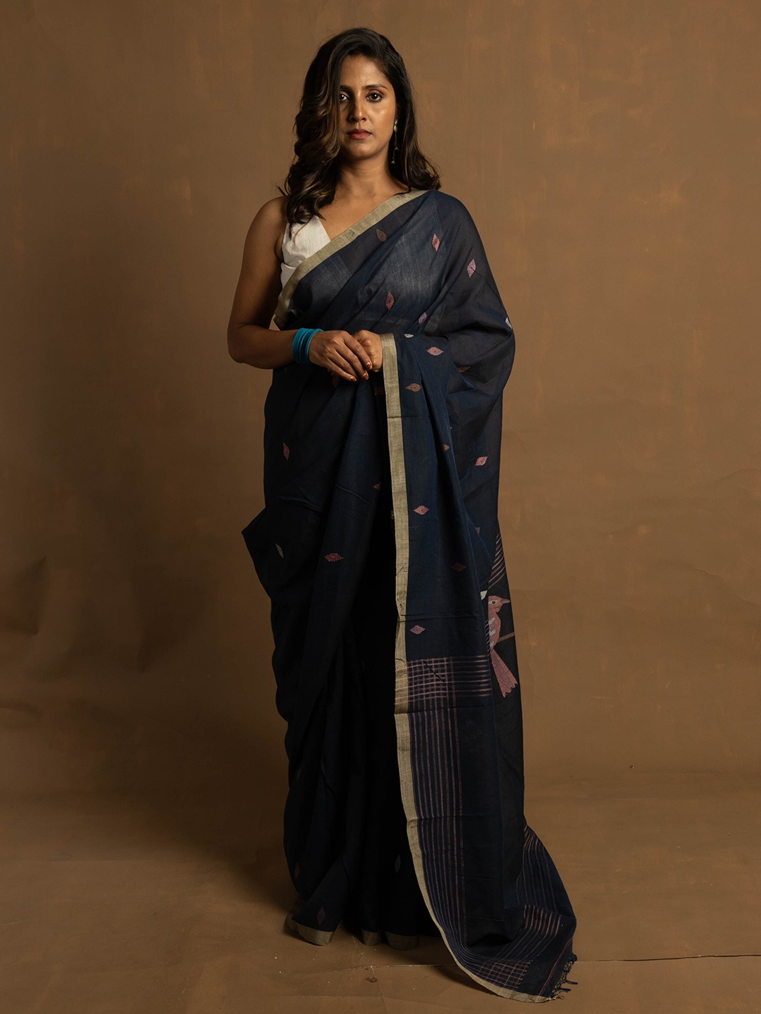 

HUTS AND LOOMS Ethnic Motifs Woven Design Zari Pure Cotton Saree, Blue