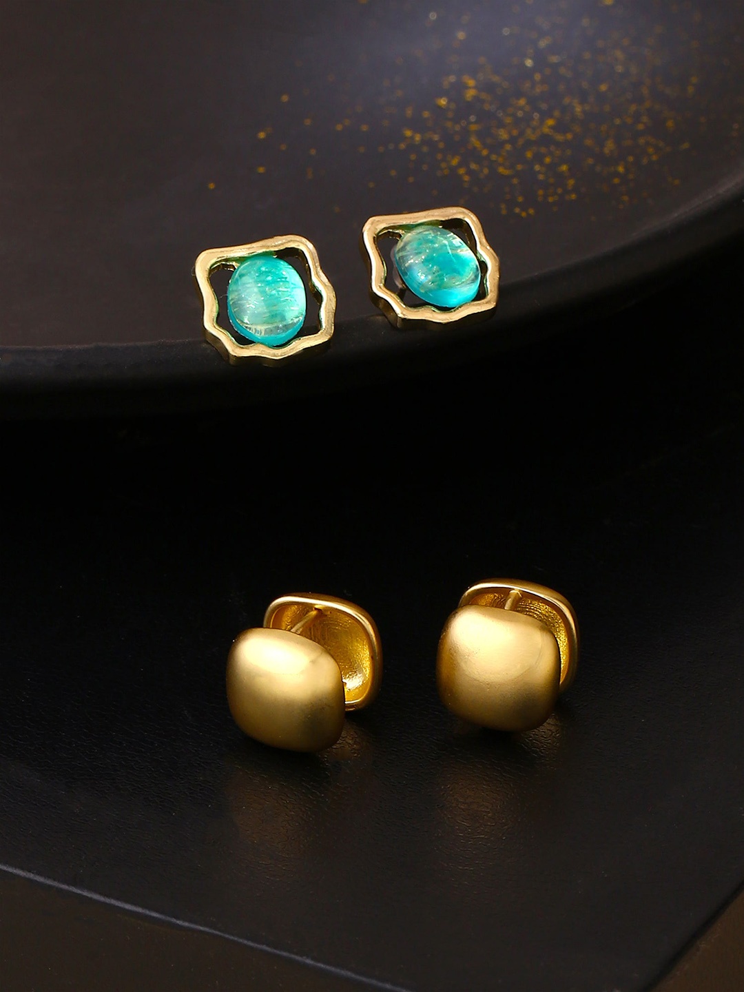 

Yellow Chimes Gold-Plated Contemporary Studs Earrings