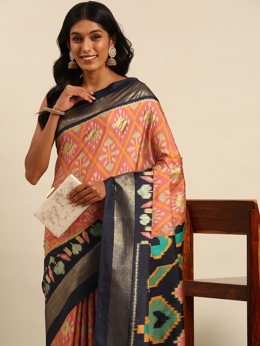 

Mitera Abstract Printed Zari Saree, Peach