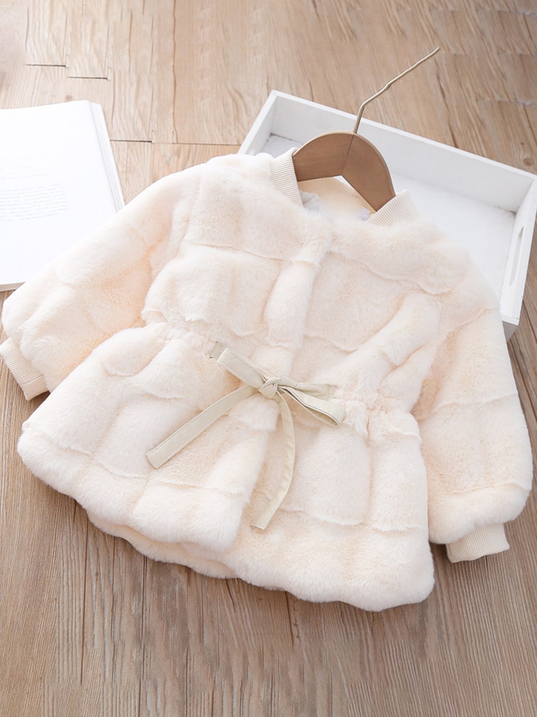 

INCLUD Girls Colourblocked Faux Fur Trim Open Front Jacket, White