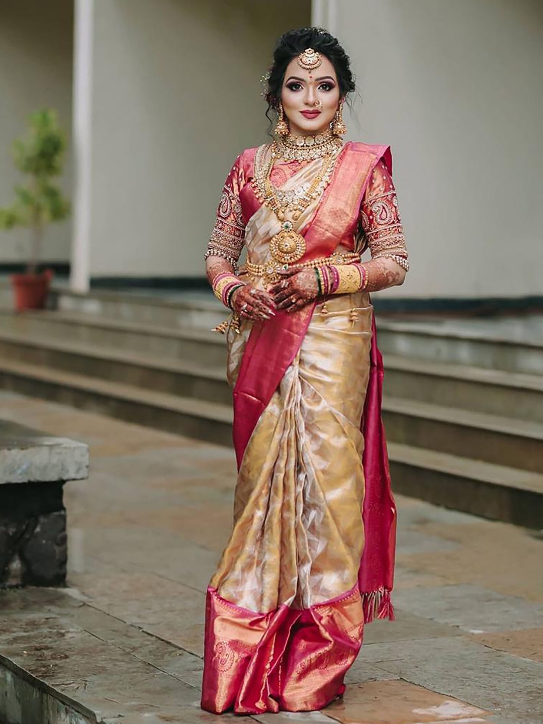 KALINI Ethnic Motifs Woven Design Zari Banarasi Saree, Beige