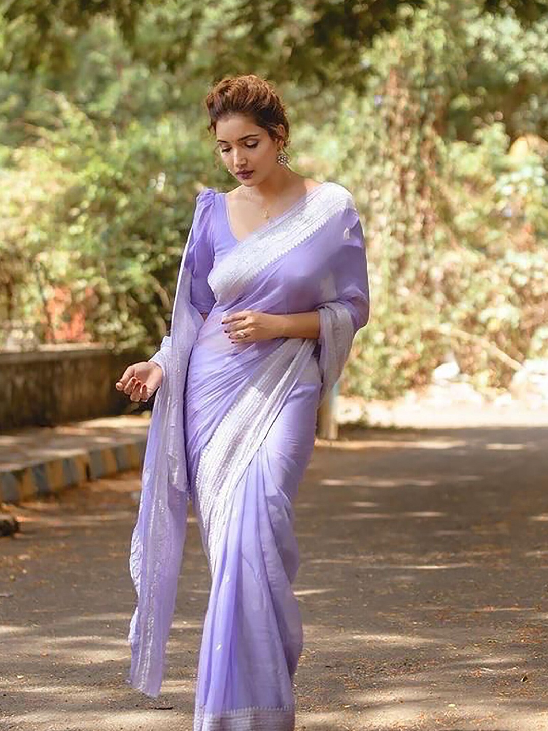 KALINI Ethnic Motifs Woven Design Zari Cotton Silk Saree, Purple