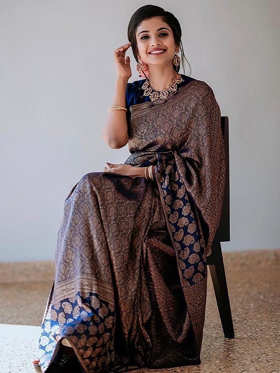 

KALINI Ethnic Motifs Woven Design Zari Banarasi Saree, Blue