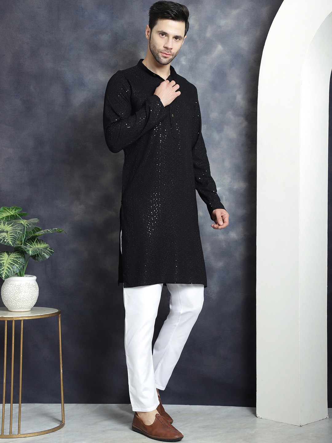 

Jompers Embroidered Regular Sequinned Kurta with Trousers, Black