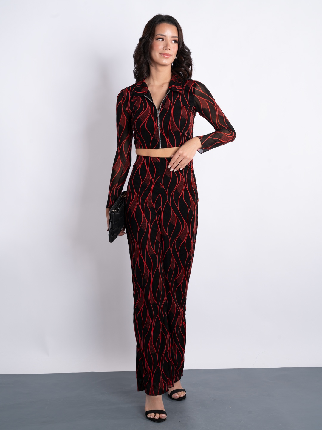 

Stylecast X Hersheinbox Geometric Printed Co-ords, Black