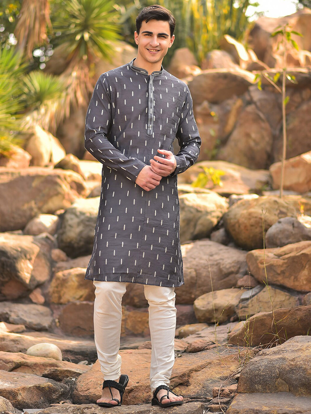 

HOUSE OF DEYANN Woven Design Mandarin Collar Long Sleeves Cotton Kurta with Churidar, Silver