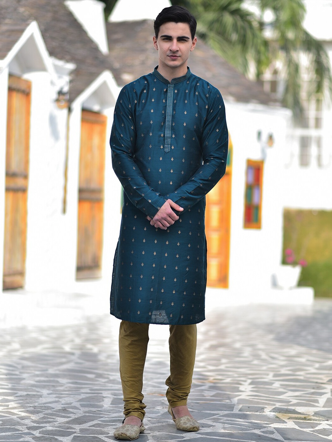 

HOUSE OF DEYANN Woven Design Jacquard Weave Straight Kurta with Churidar, Blue