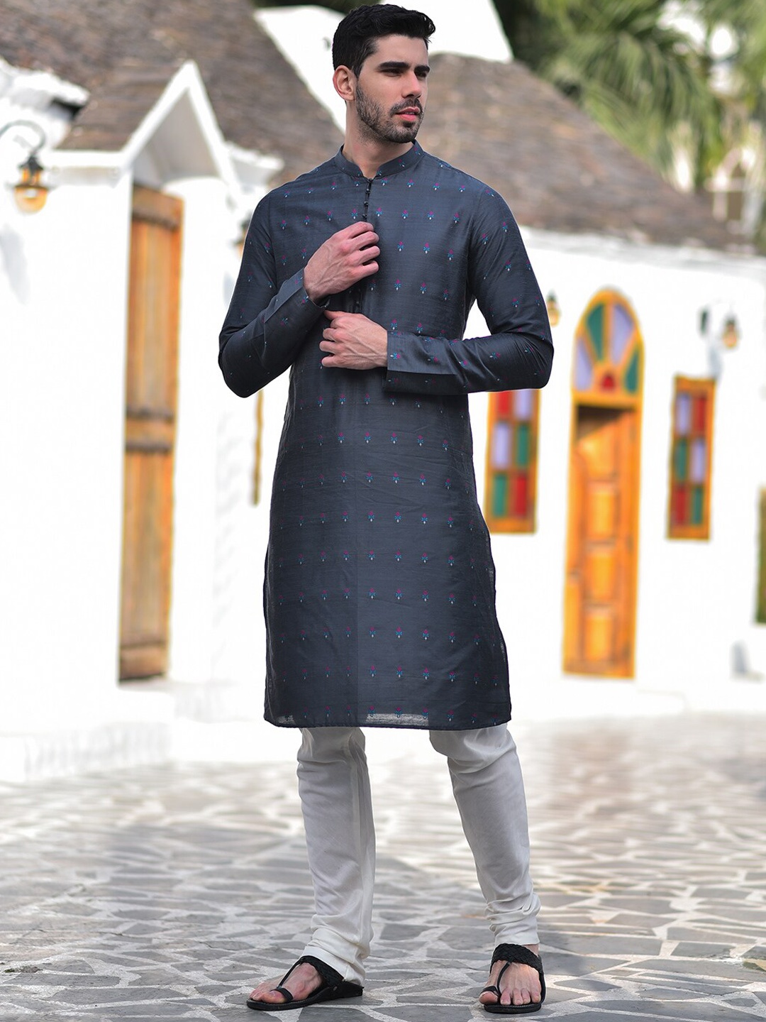 

HOUSE OF DEYANN Woven Design Jacquard Woven Straight Kurta with Churidar, Silver