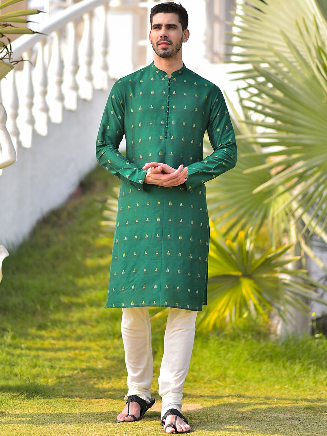 

HOUSE OF DEYANN Floral Woven Design Regular Kurta With Churidar, Green