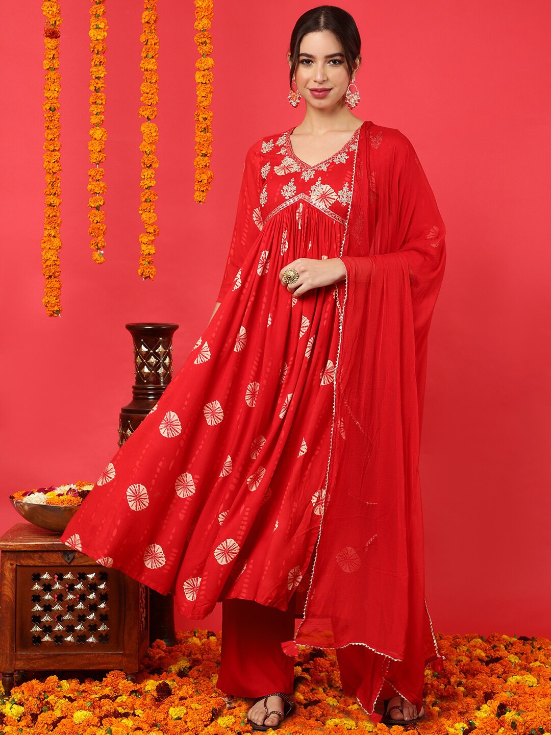 

Chandbaali Floral Printed V-Neck Empire Flared Kurta with Palazzos & Dupatta, Red
