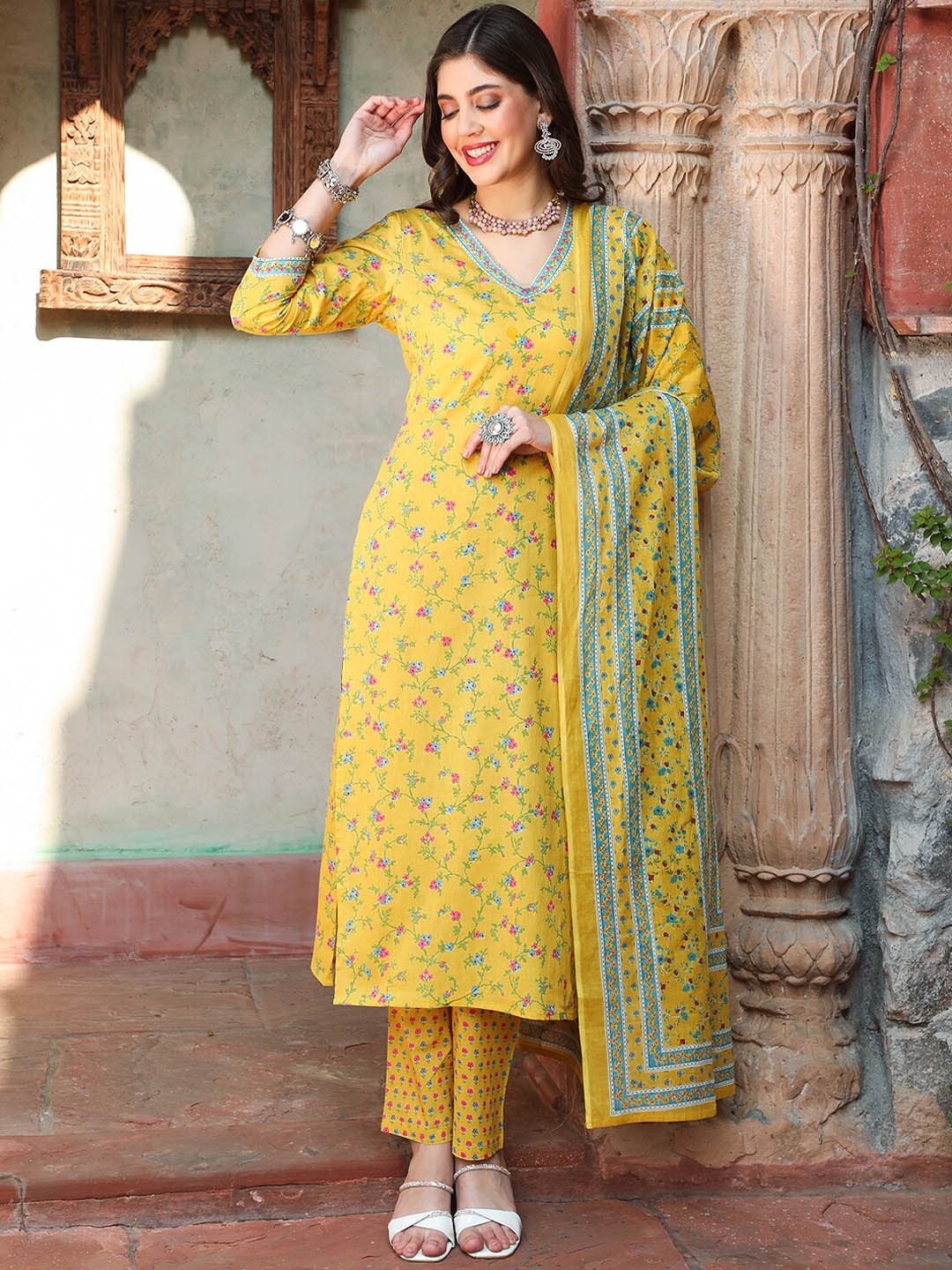 

Chandbaali Floral Printed Pure Cotton Kurta with Trousers & With Dupatta, Mustard