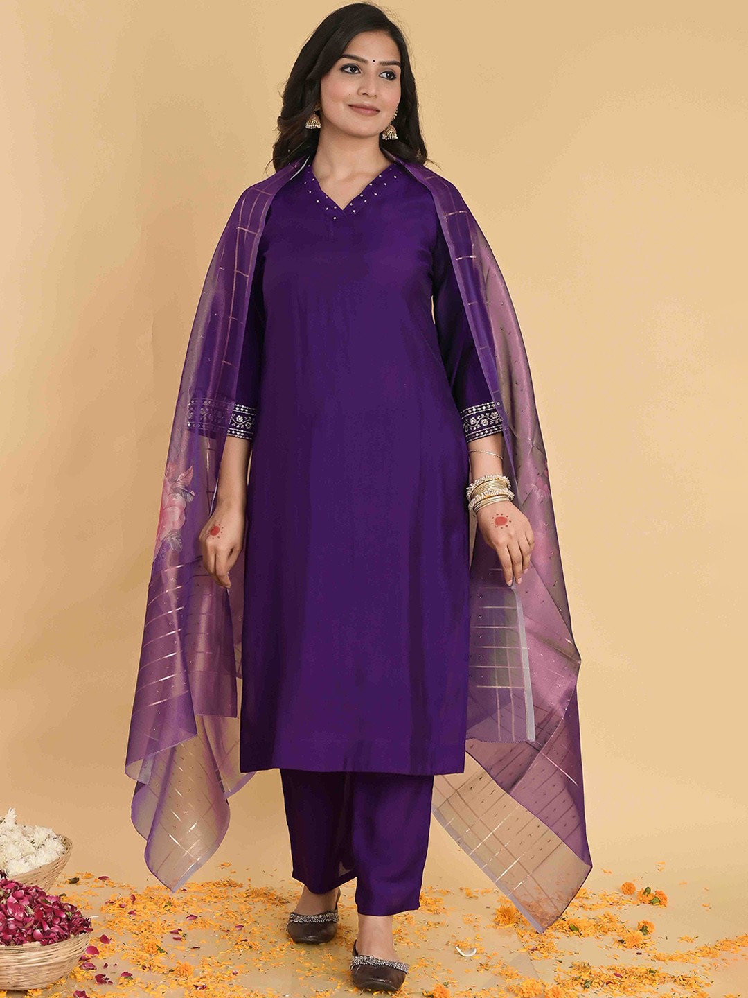 

Do Dhaage Regular Kurta with Trousers & Dupatta, Purple