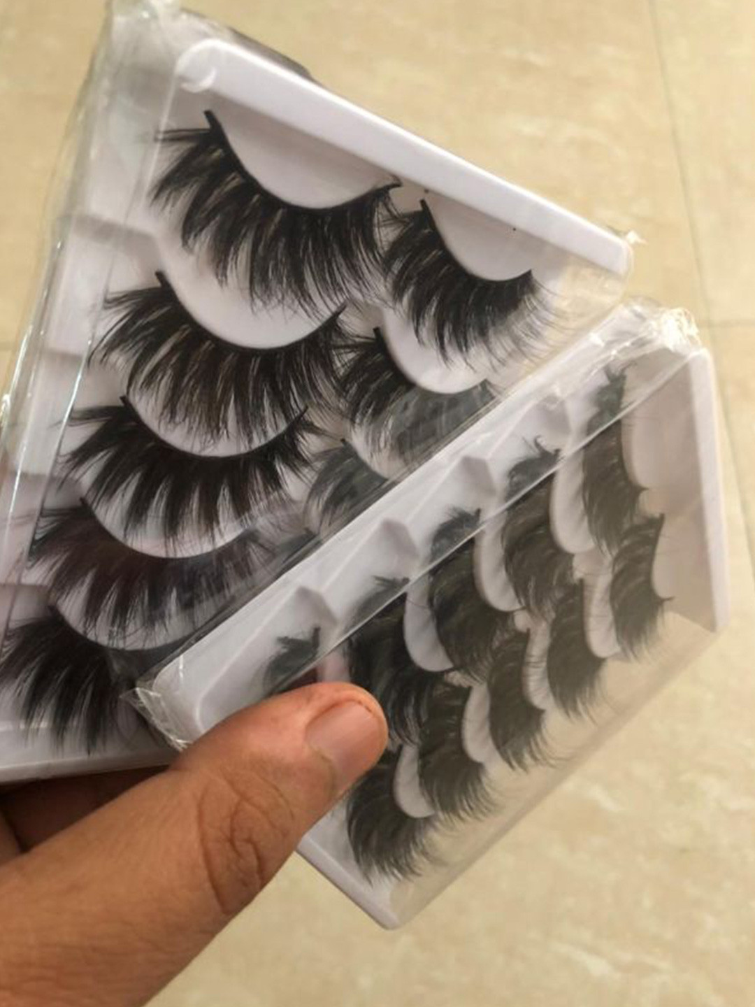 

Veoni BELLE Set Of 2 Mink False Eyelashes - 10 Pairs, Black