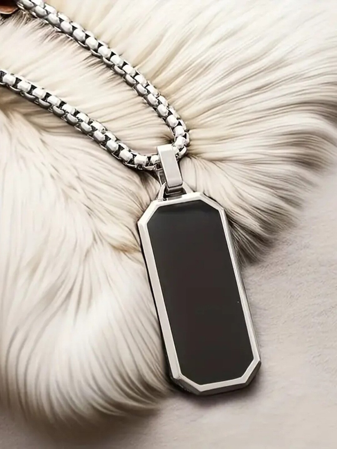 

AkashKrishna Stainless Steel Rhodium-Plated Geometric Pendants With Chains, Black