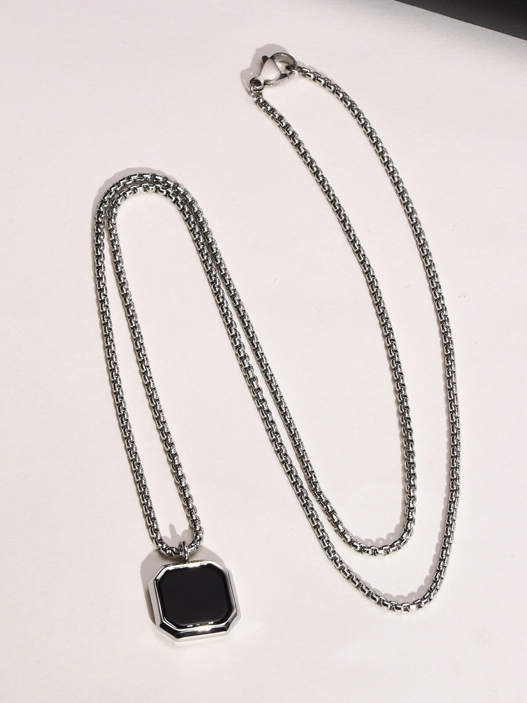 

AkashKrishna Men Rhodium-Plated Geometric Pendants With Chain, Silver