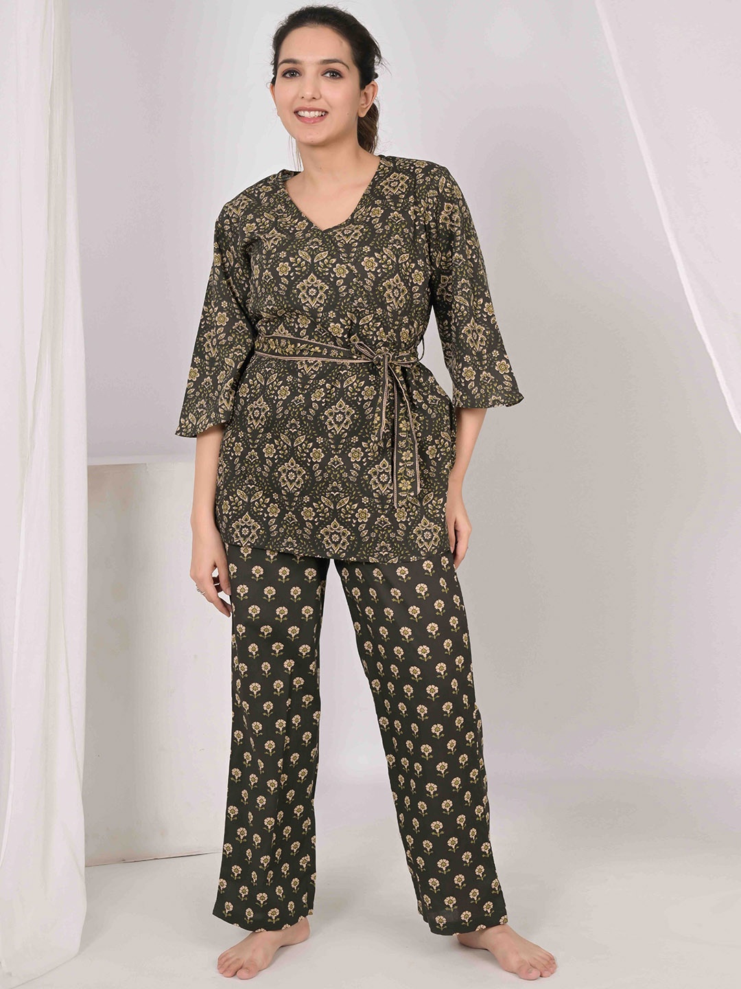 

Do Dhaage Printed Pure Cotton Night Suit, Green