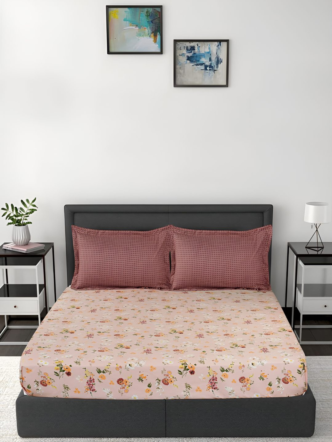 

GAPU & BALY Peach & Orange Floral Printed Fitted 140 TC King Bedsheet With 2 Pillow Covers