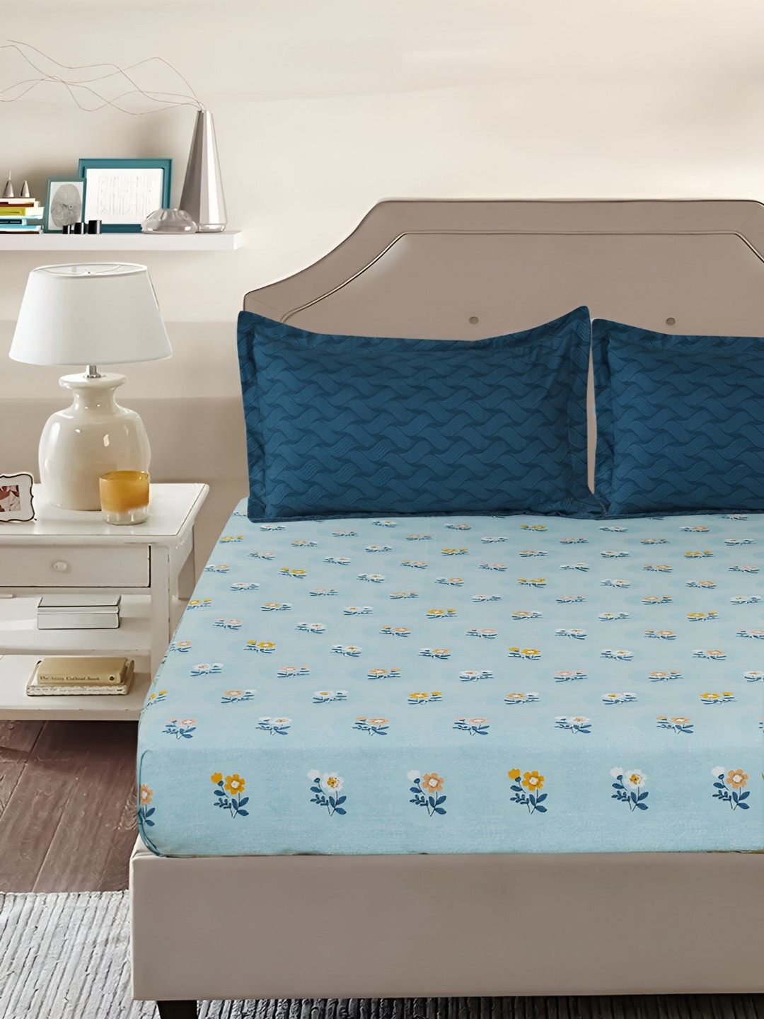 

GAPU & BALY Blue Floral Printed Fitted140 TC King Bedsheet & 2 Pillow Covers