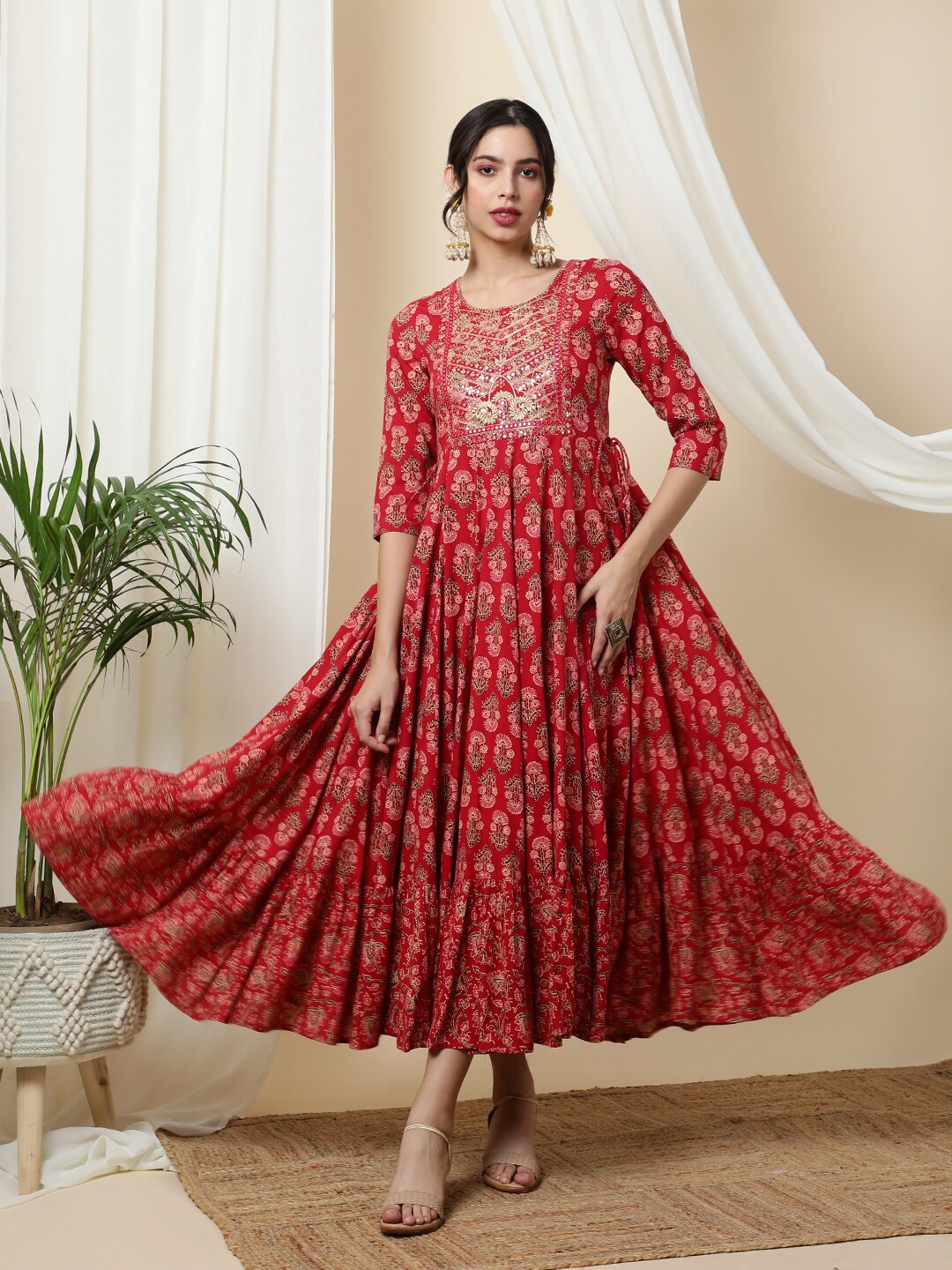 

Chandbaali Embroidered Yoke Design Ethnic Motifs Printed Anarakali Kurta, Red