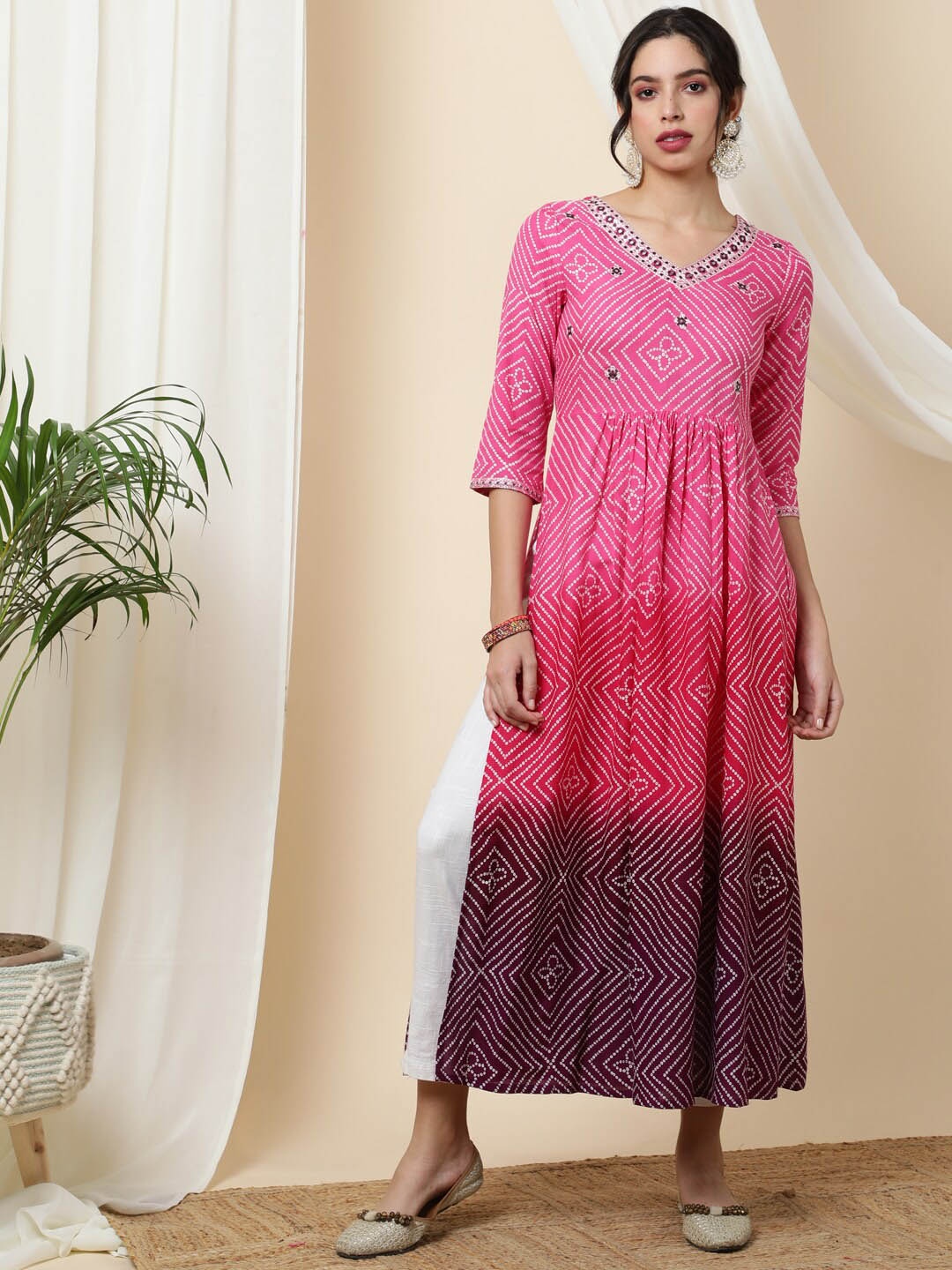 

Chandbaali Ethnic Motifs Printed V-Neck Flared Thread Work Anarkali Kurta, Pink