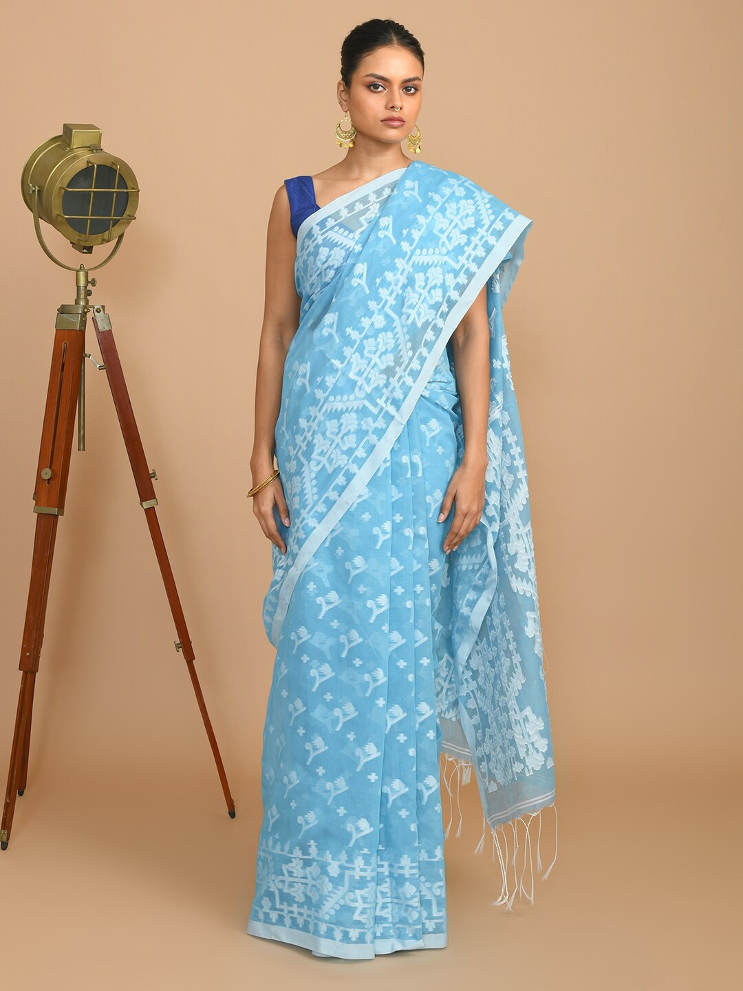 

Indethnic Floral Woven Design Jamdani Saree, Yellow