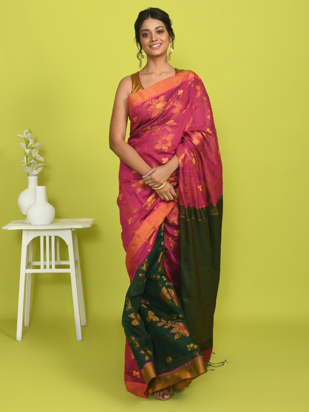 

Indethnic Floral Woven Design Zari Jamdani Saree, Magenta