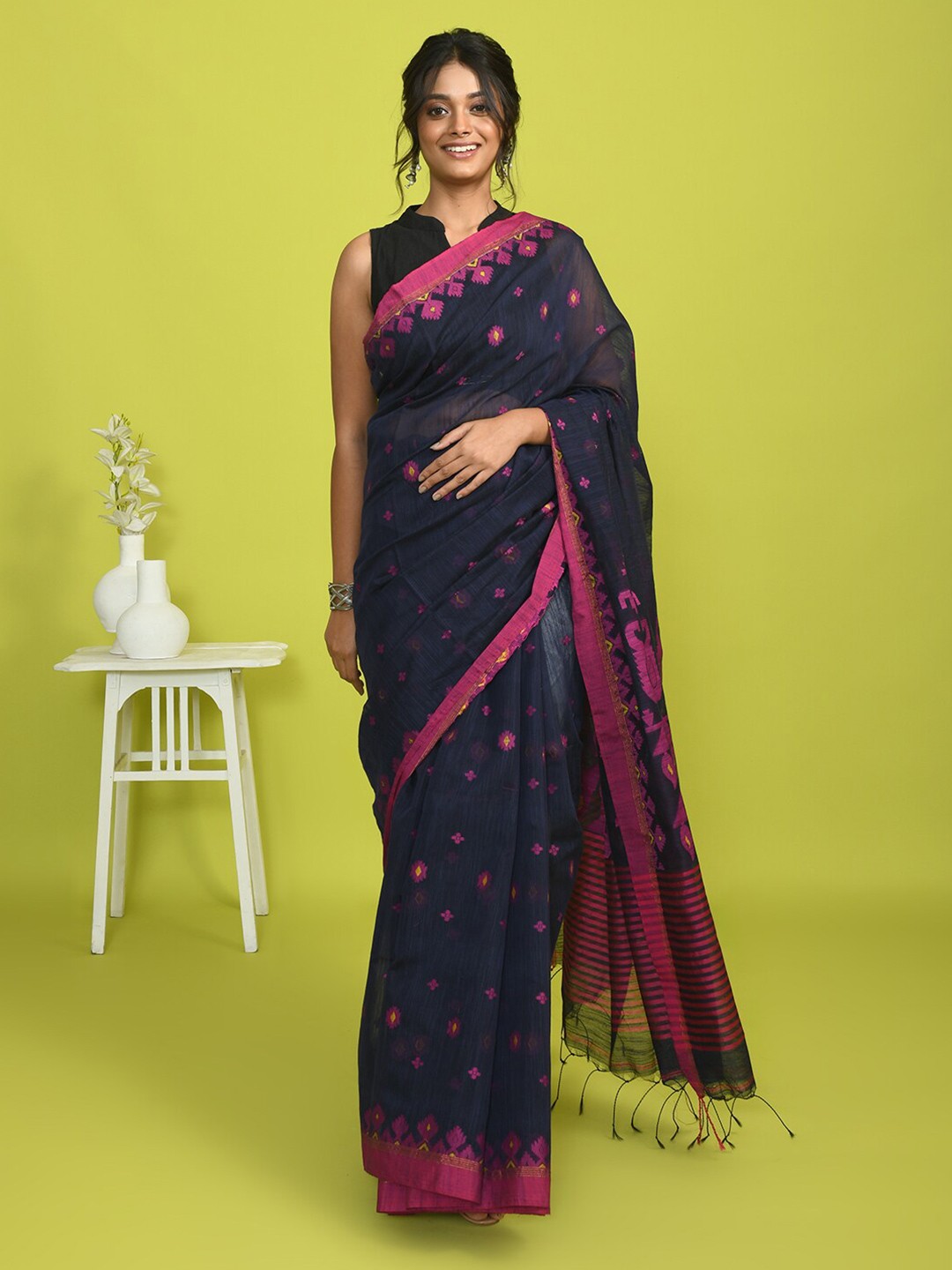 

Indethnic Ethnic Motifs Woven Design Jamdani Saree, Navy blue