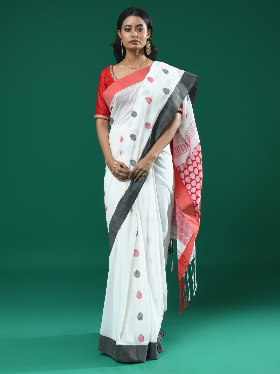 

Indethnic Ethnic Motifs Woven Design Pure Cotton Jamdani Saree, White