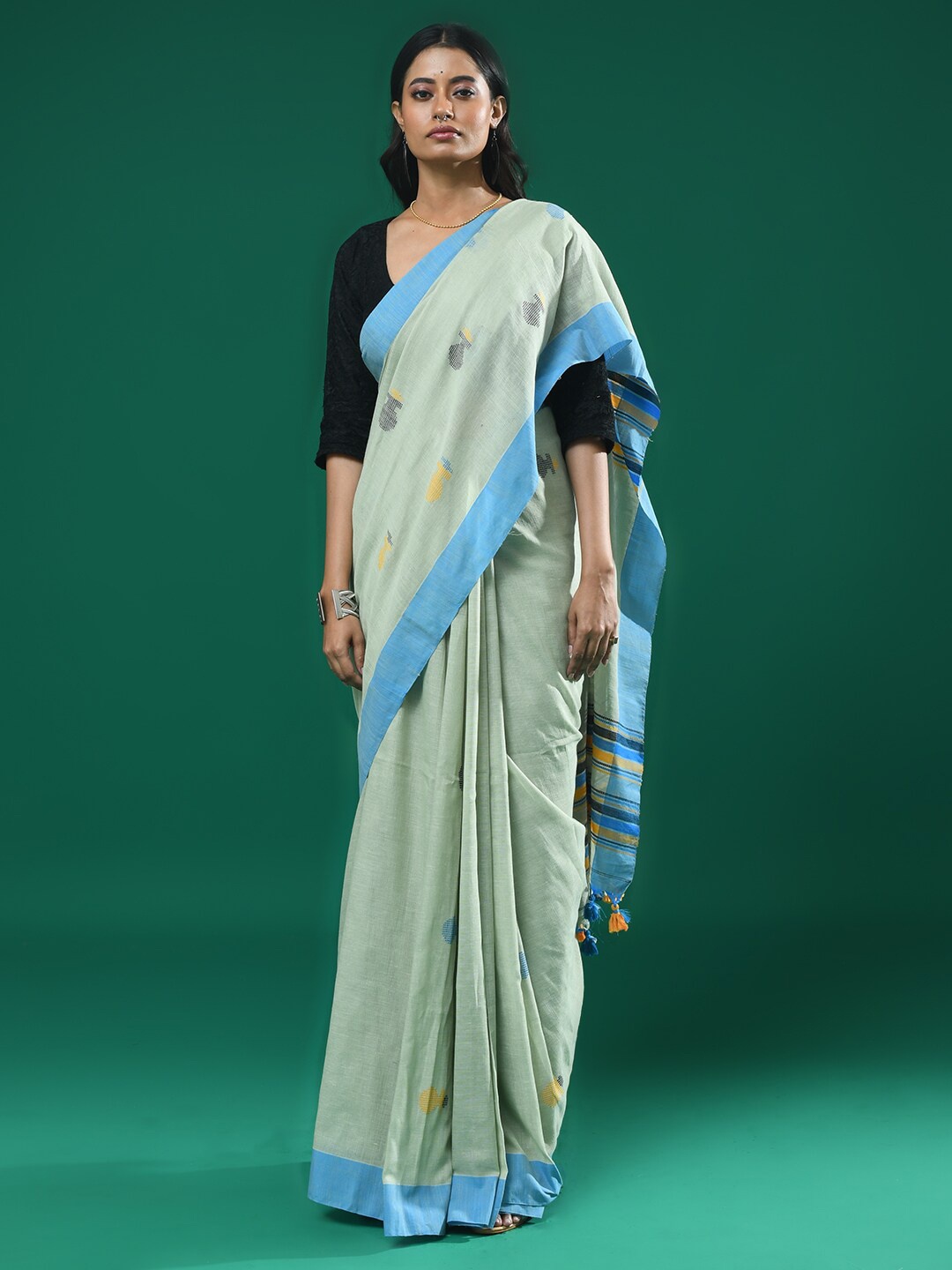 Indethnic Geometric Woven Design Pure Cotton Jamdani Saree, Green