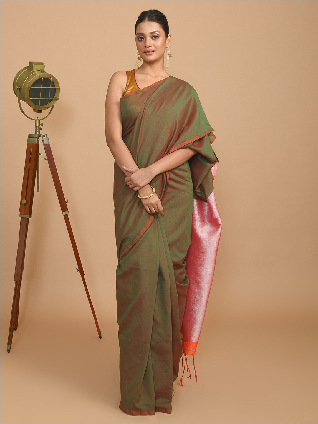 Indethnic Ethnic Zari Pure Cotton Saree, Green