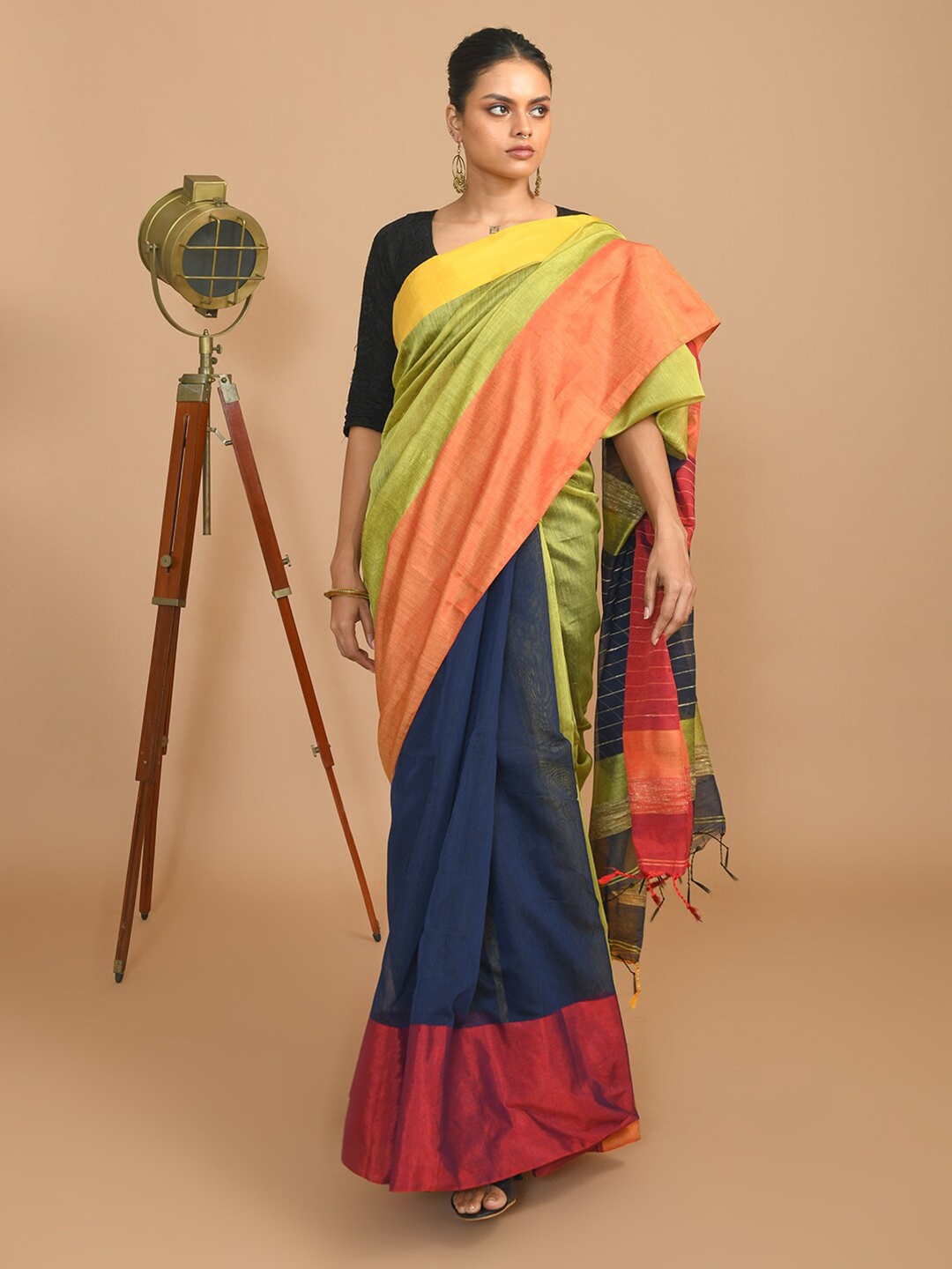 

Indethnic Colourblocked Saree, Green