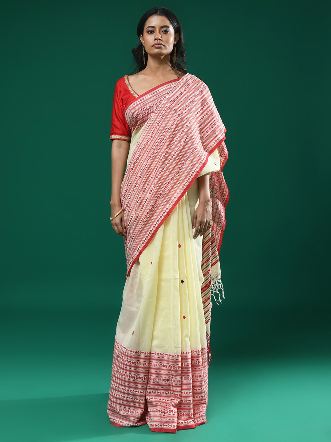 Indethnic Ethnic Woven Design Pure Cotton Jamdani Saree, Cream