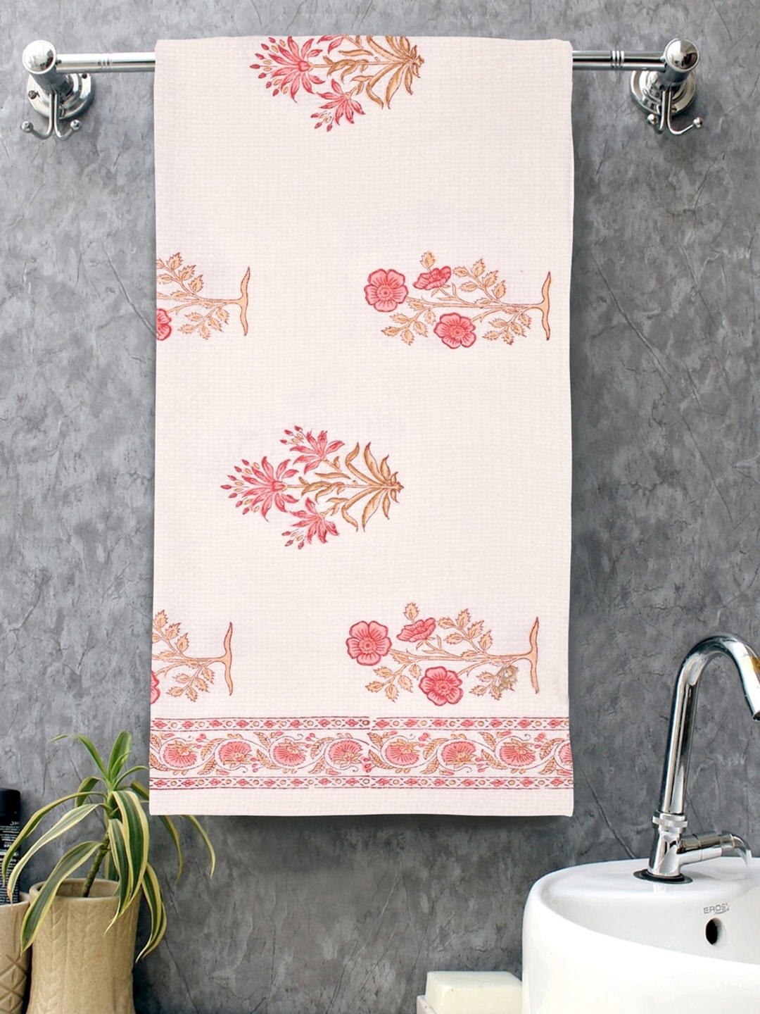 

BLOCKSOFJAIPUR Pink & Beige Cotton Floral Printed Bath Towel
