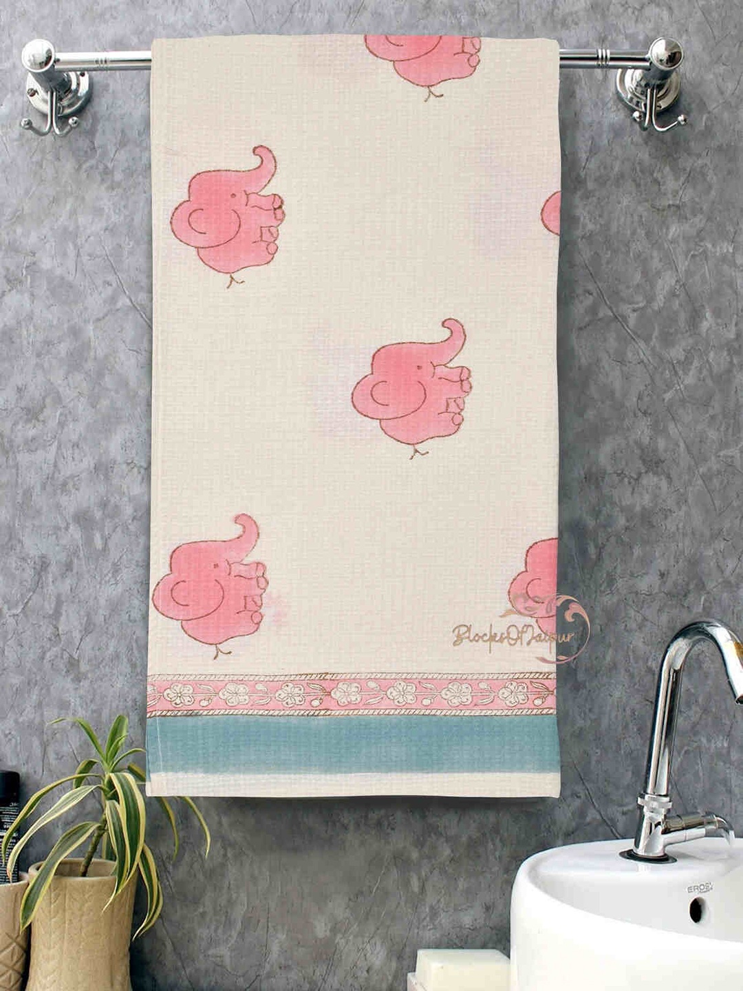 

BLOCKSOFJAIPUR Beige & Pink Printed Cotton Bath Towel