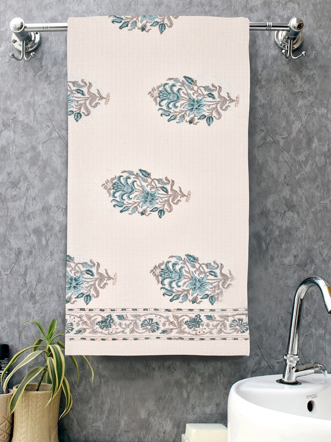 

BLOCKSOFJAIPUR Beige & Blue Printed Cotton Bath Towel