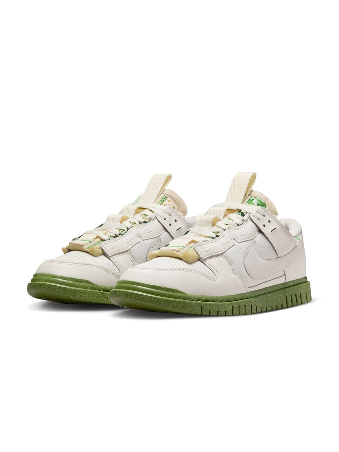 

Nike Men Air Dunk Low Jumbo Sneakers, White
