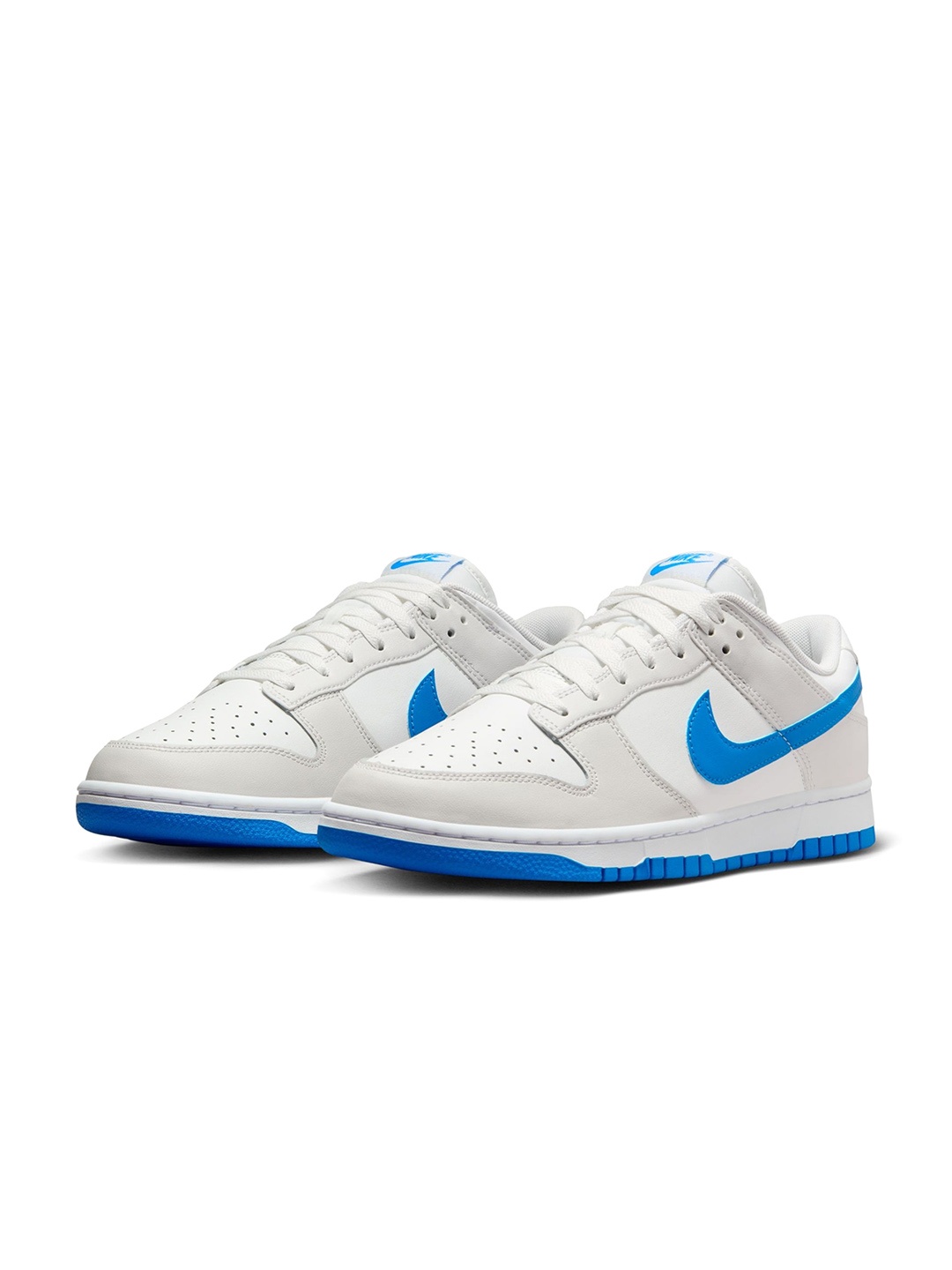 

Nike Men Dunk Low Retro Sneakers, White