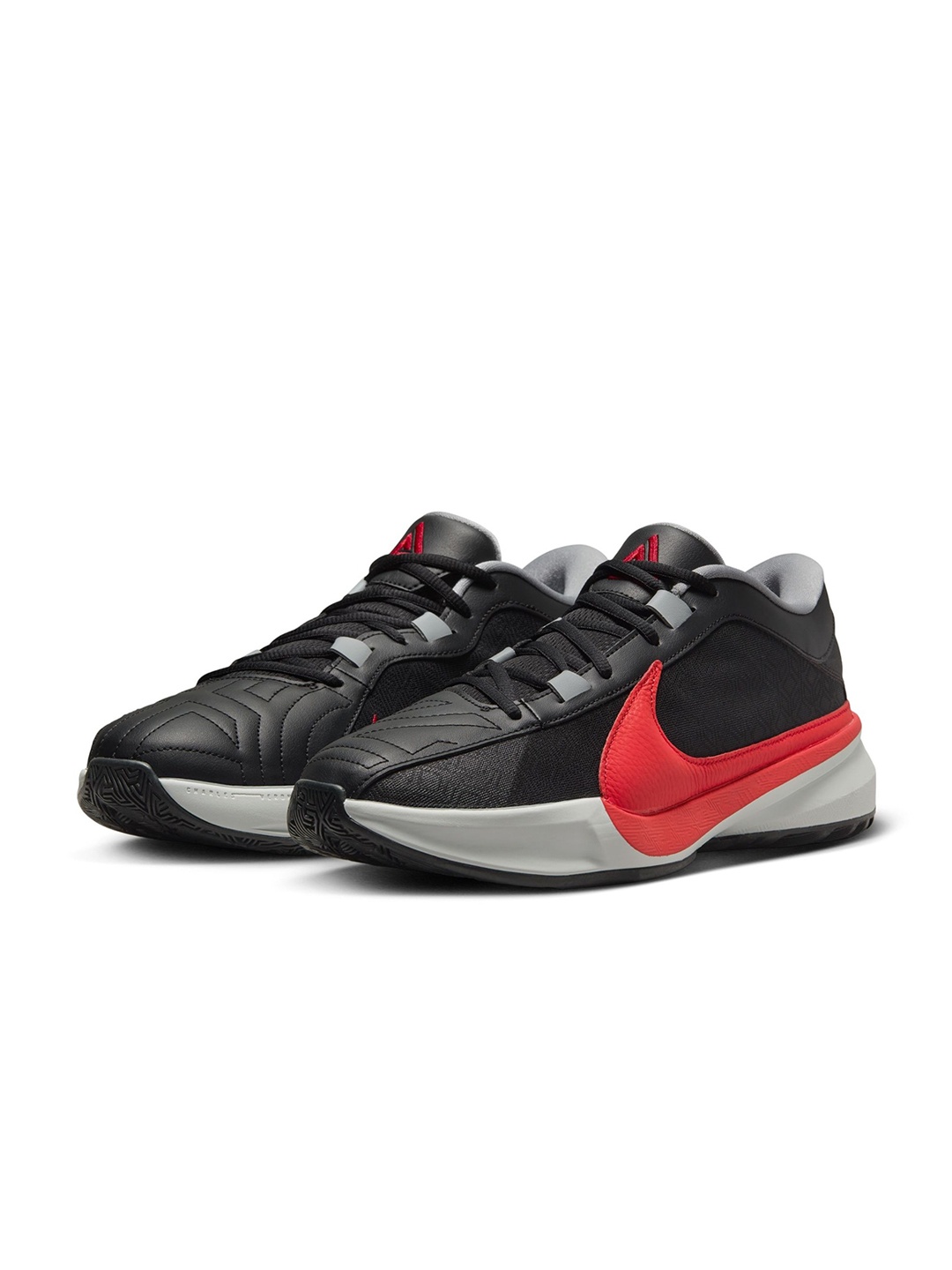 

Nike Men Freak 5 EP Basketball Shoes, Black