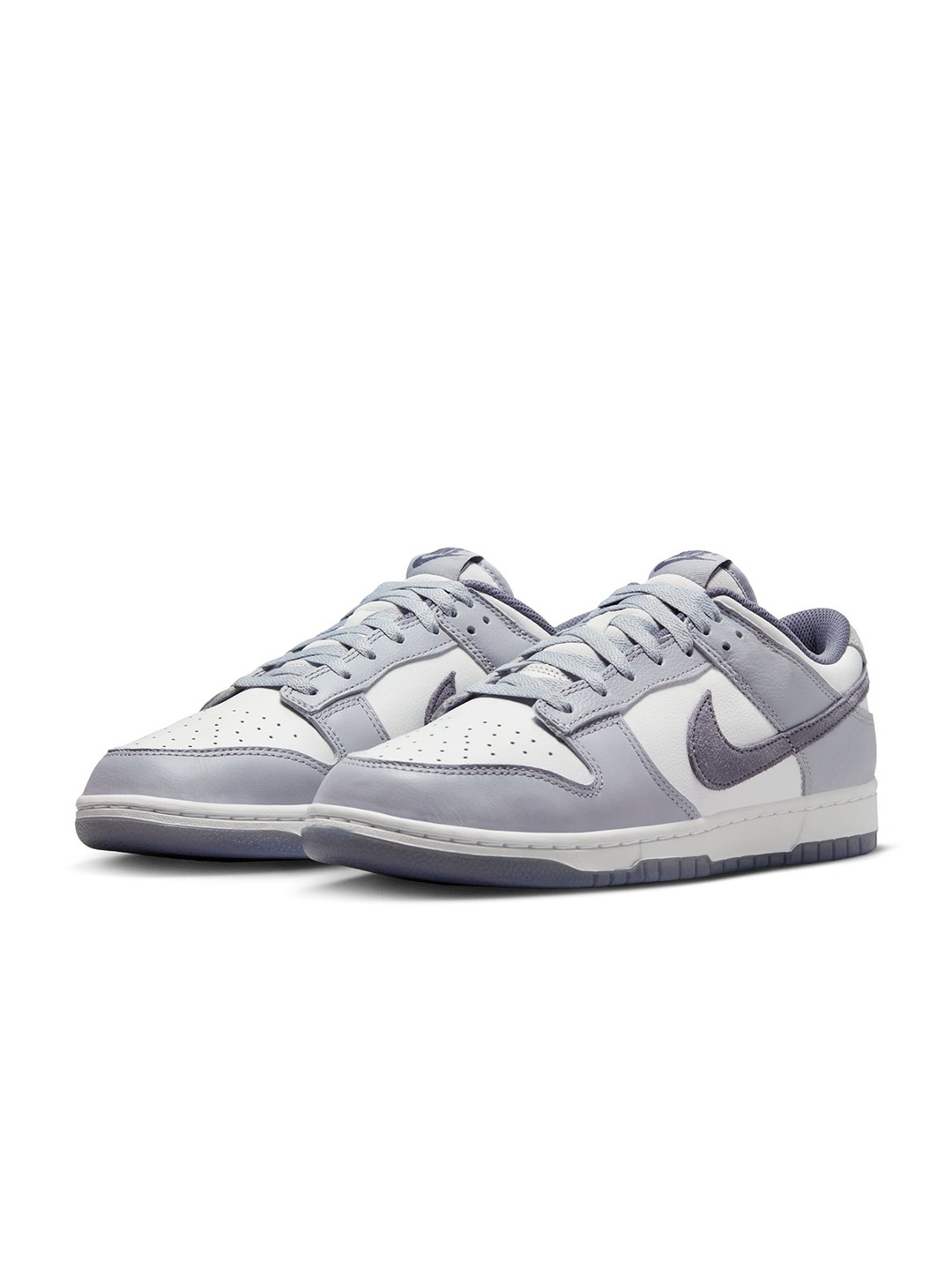 

Nike Men Dunk Low Retro SE Sneakers, White