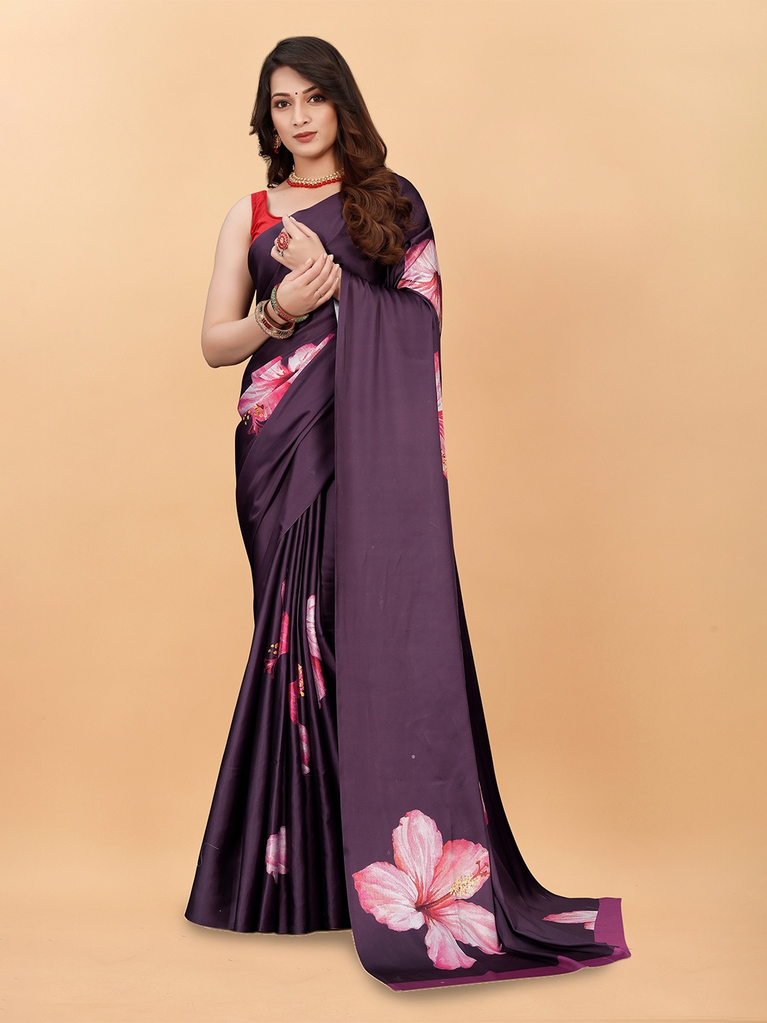 

bansari textiles Floral Printed Satin Saree, Violet