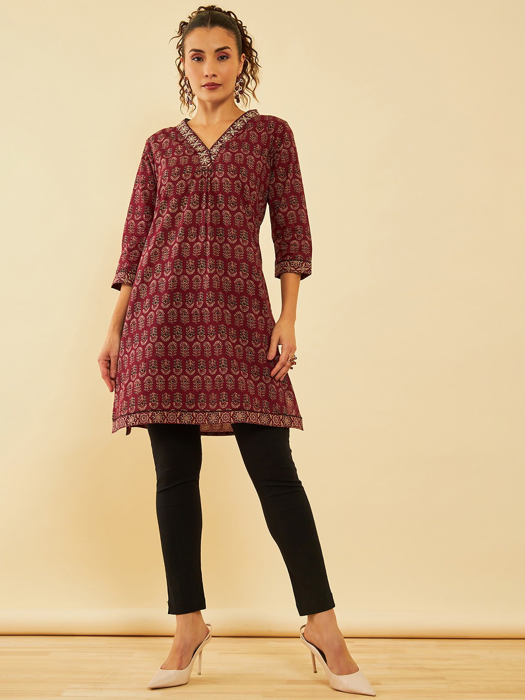 

Soch Floral Printed Cotton Zari Thread Work Kurta, Maroon