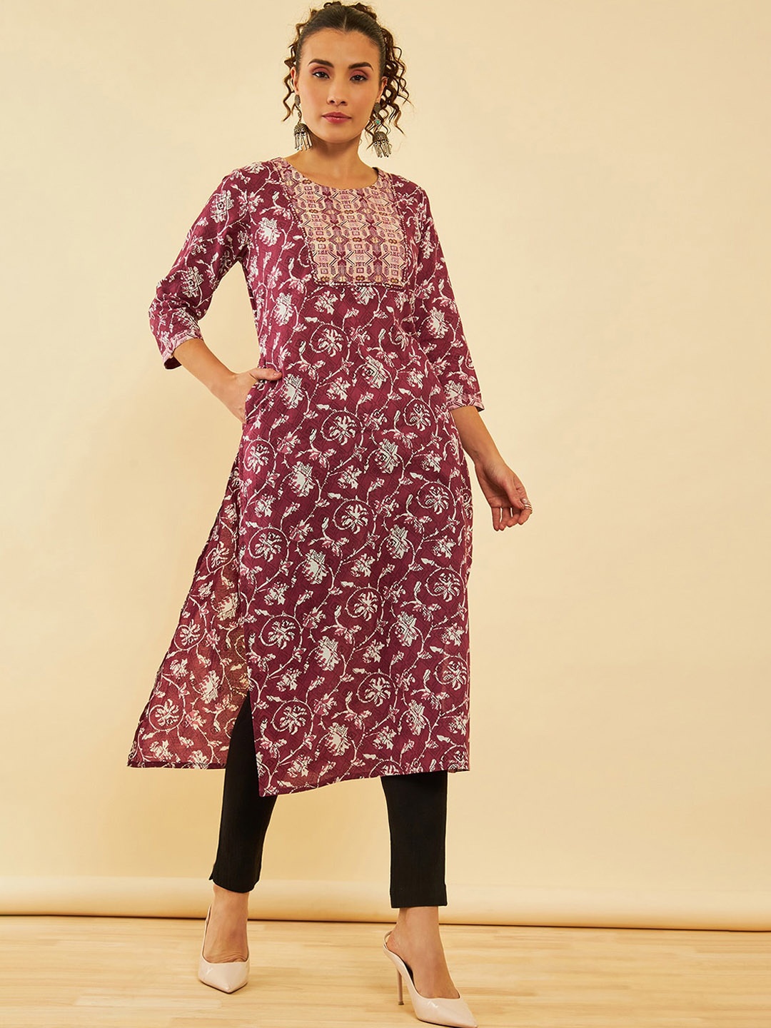 

Soch Ethnic Motifs Printed Cotton Embroidered Kurta With Zari Detail, Maroon